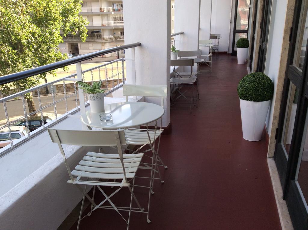 4U Lisbon IV Guesthouse Airport Bagian luar foto